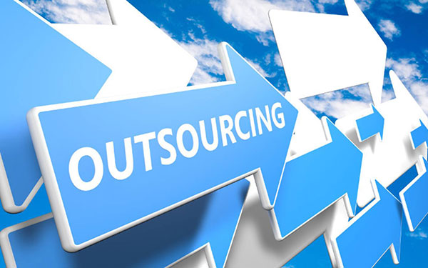 Why does outsourcing outperform insourcing? : source Internet