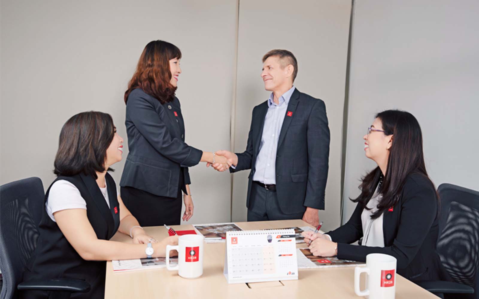 HR2B đồng hành cùng doanh nghiệp