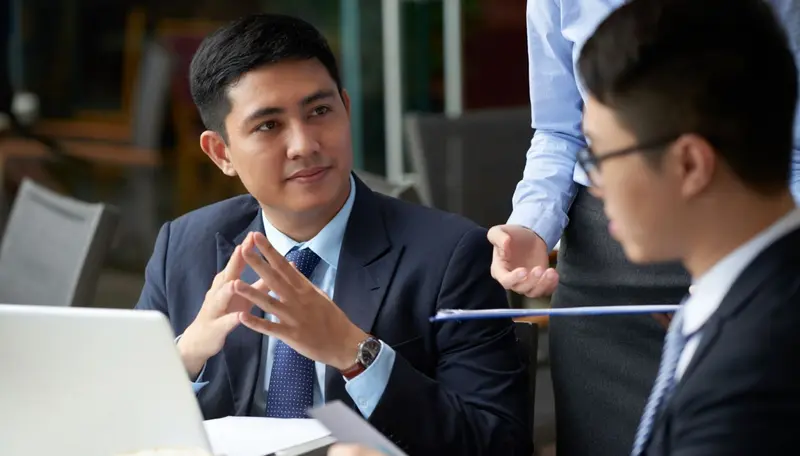 Headhunter hỗ trợ doanh nghiệp giải quyết các bài toán tuyển dụng phức tạp