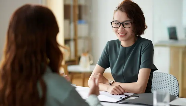 Headhunter và Recruiter đều đẳng cấp năng động tuyển dụng nhân sự cho công ty