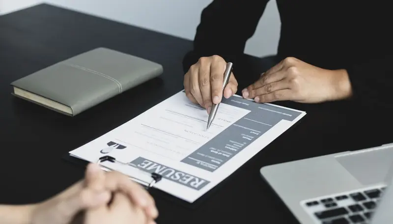 Tiếp nhận và sàng lọc hồ sơ