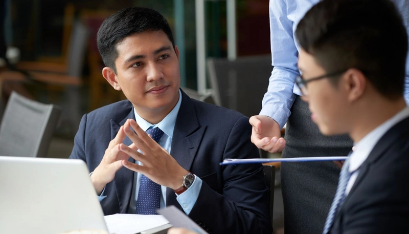 Headhunters support businesses in solving complex recruitment problems. 