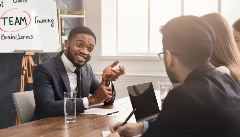 Headhunter service fees are not fixed due to dependence on many factors. 